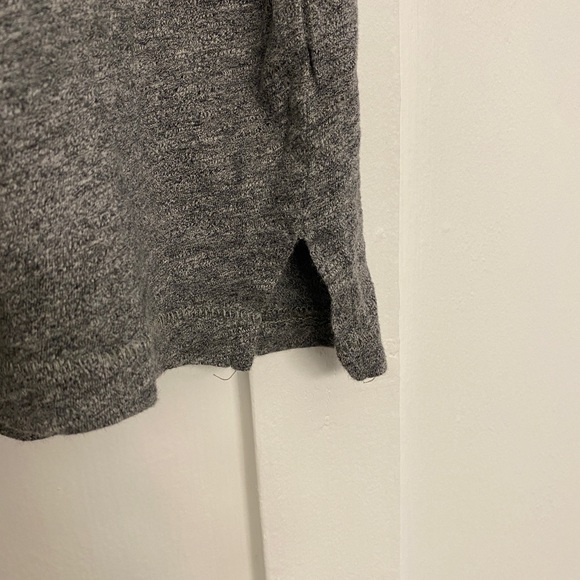 Madewell bundle: long and short sleeve grey tops - Picture 8 of 10